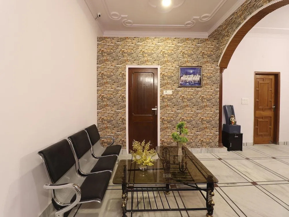 OYO 26449 Rajdhani Residency