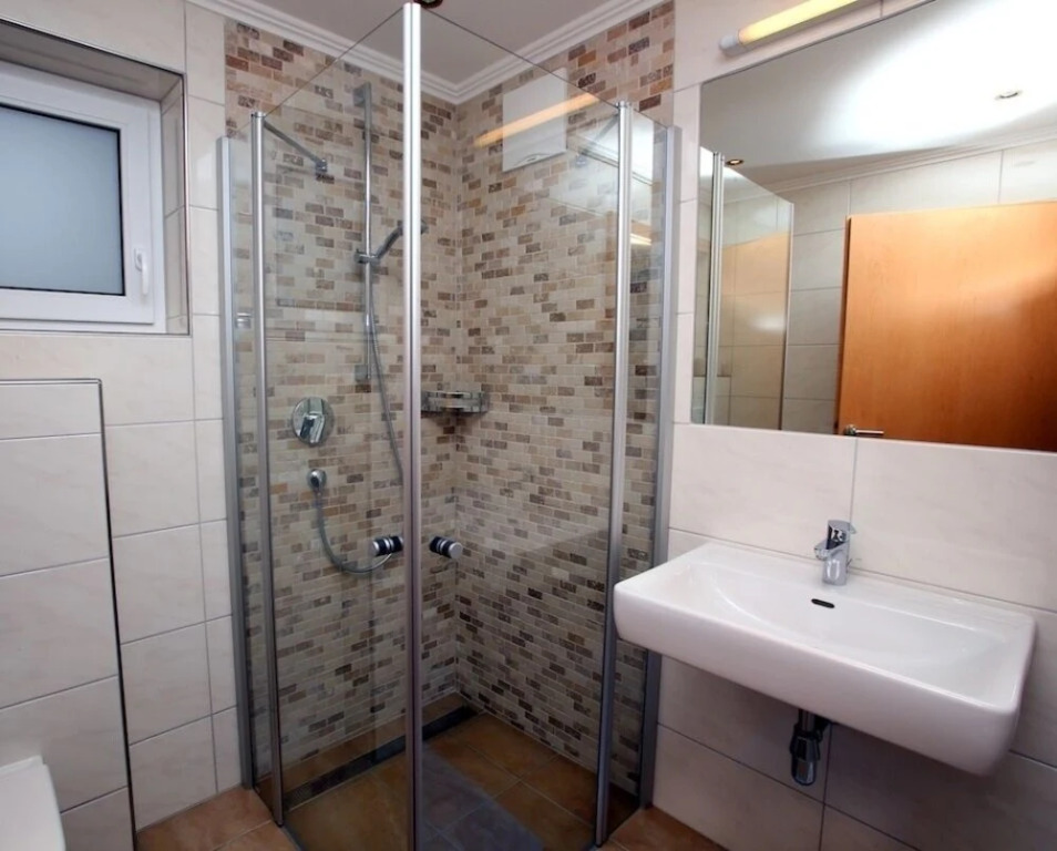 The Poolhouse Boutique Lodge