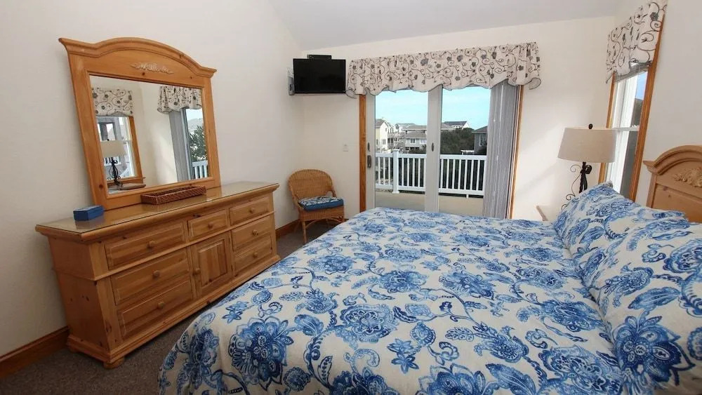 Family Affair - 6 Br Home