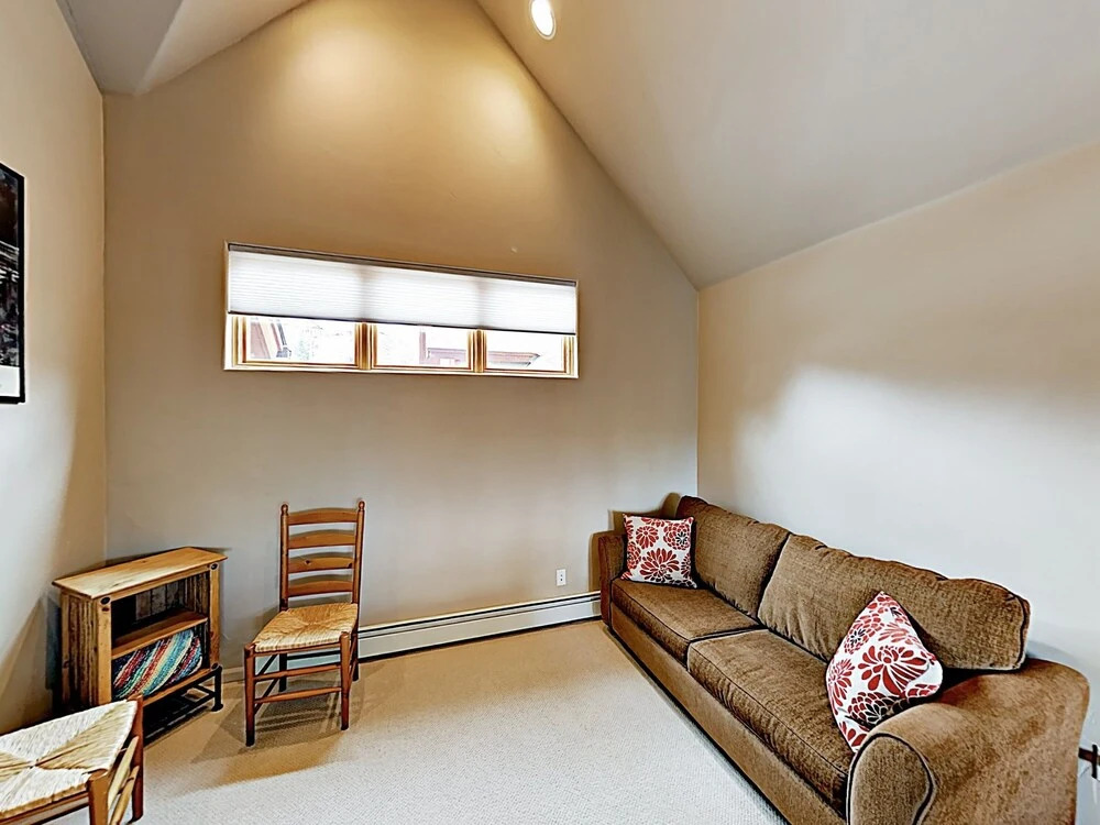 New Listing! Big Mountain-view Gem In Wildernest 3 Bedroom Townhouse