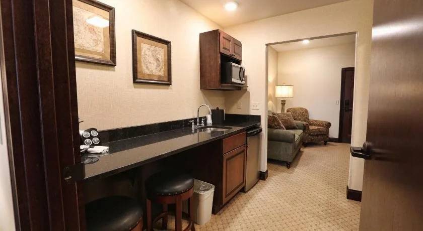 Arrow Hotel