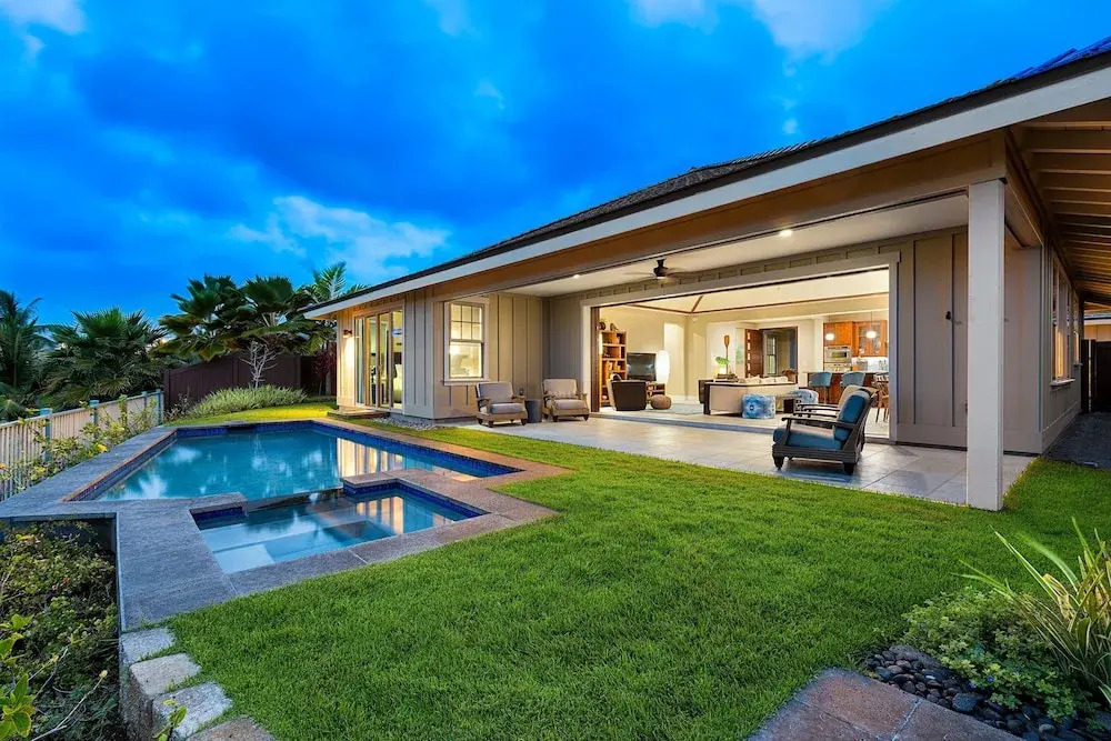 Unbelievable Ocean Front View w Pool - AC - Outdoor Seating!- Vrkcv