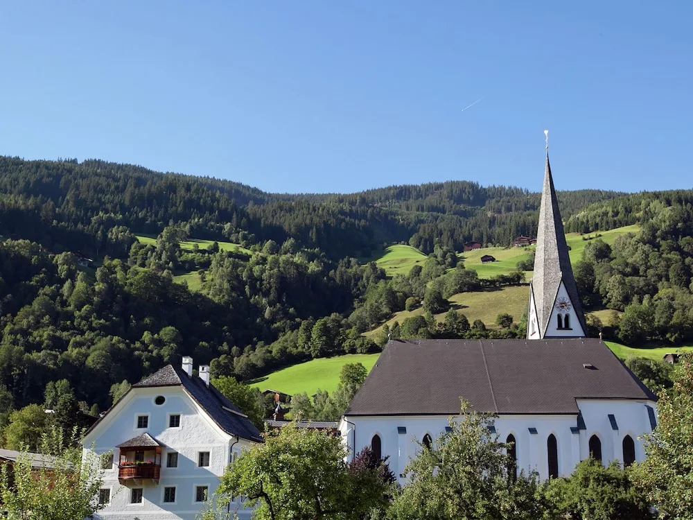 Lovely Apartment in Mühlbach With Private Garden