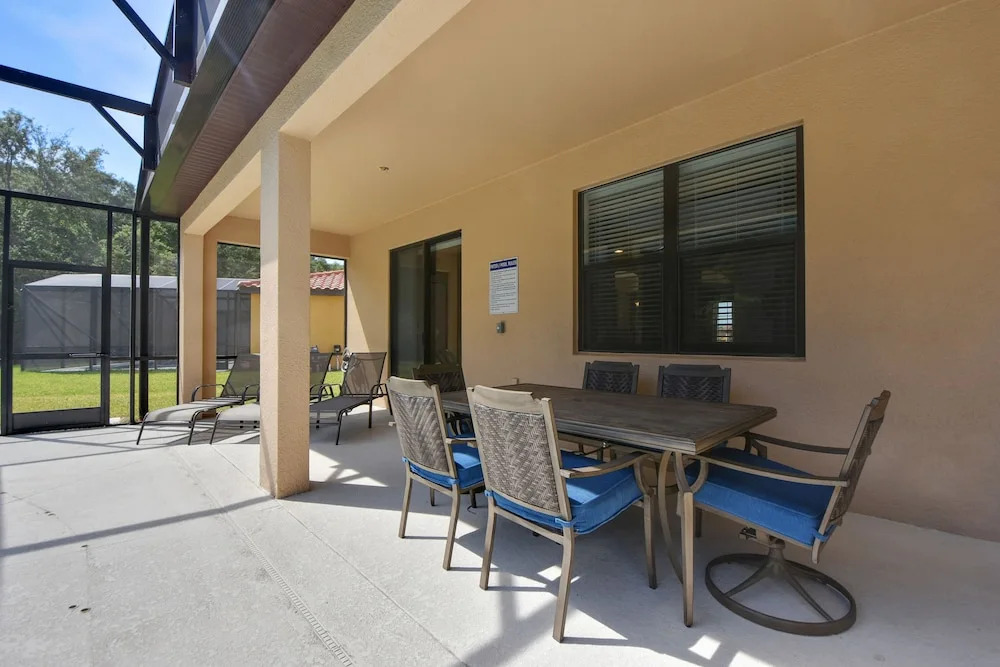 2636TW- Veranda Palms