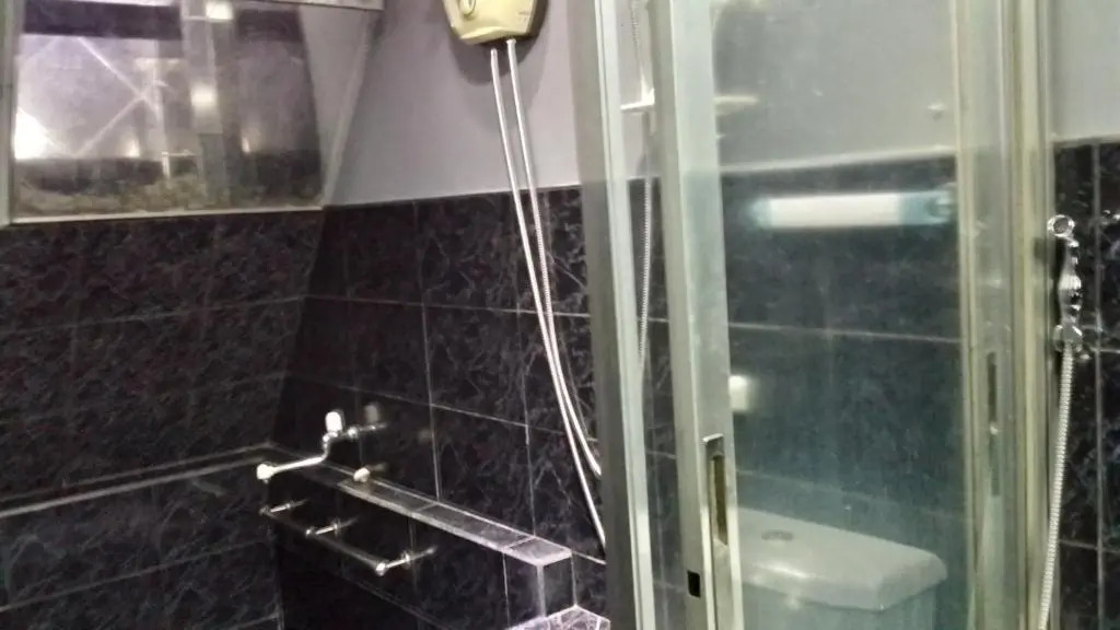 ERVoruto Hostel Makati