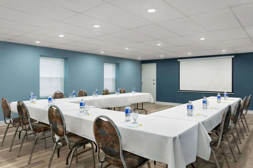 Days Inn by Wyndham Saint John