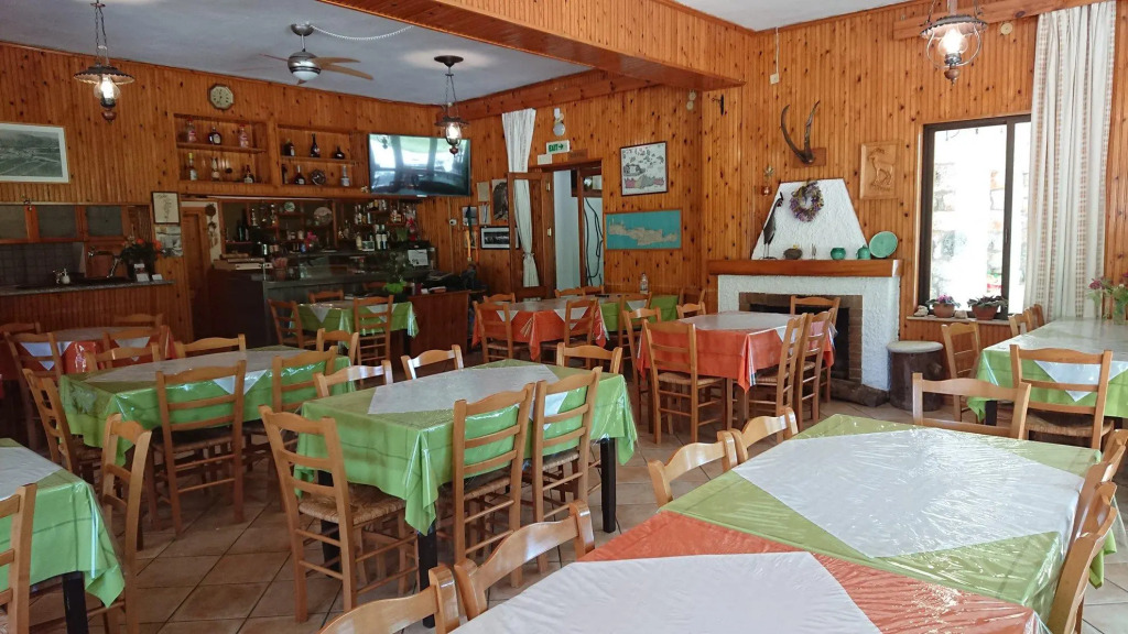 Neos Omalos Hotel