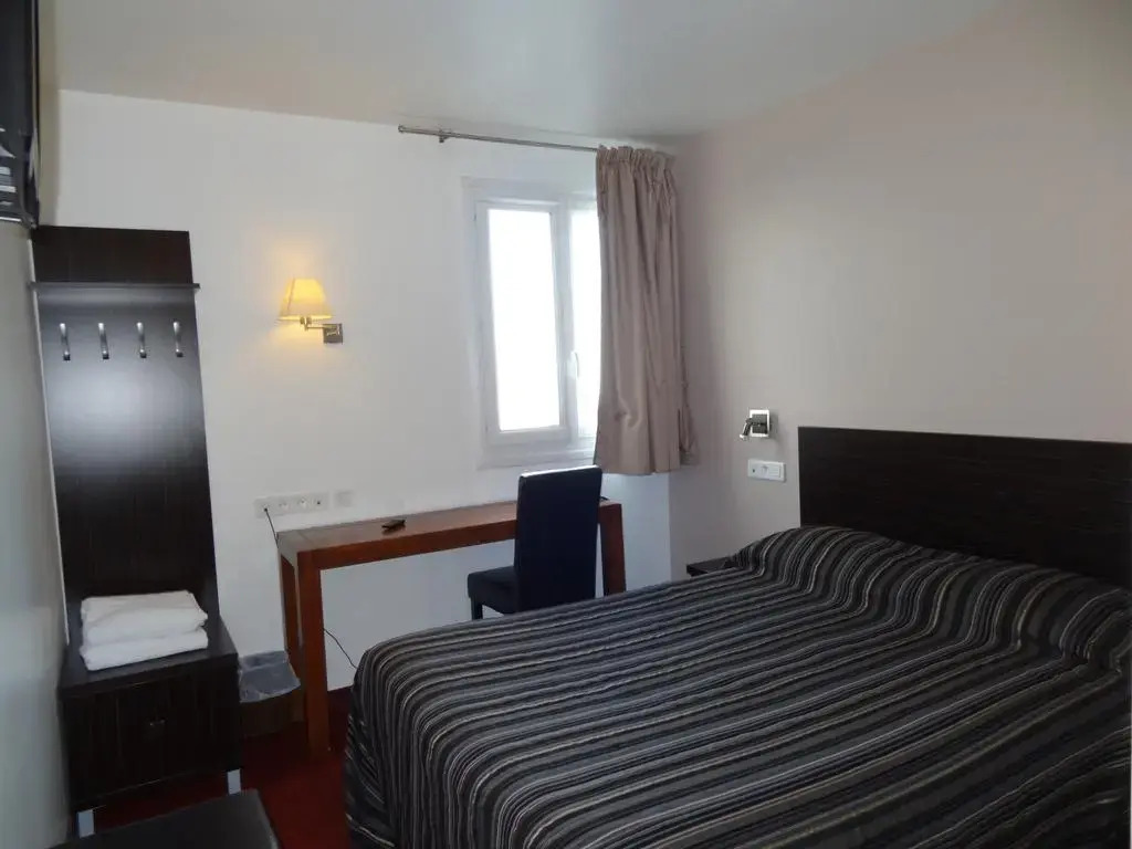 Grand Hotel Sénia - Paris Orly Airport