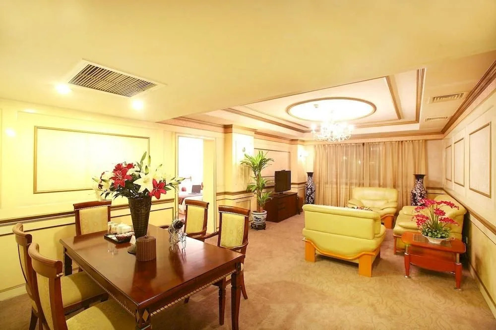 Golden Harbor Hotel