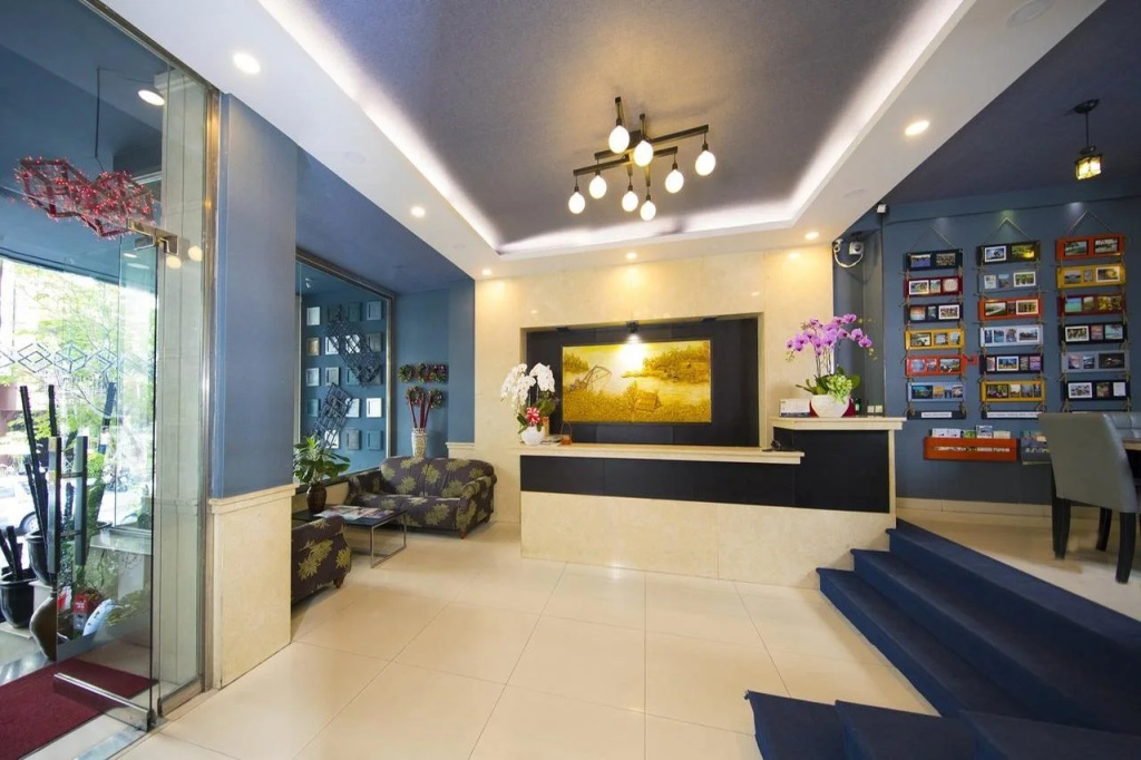 Good Vibes Central Hotel