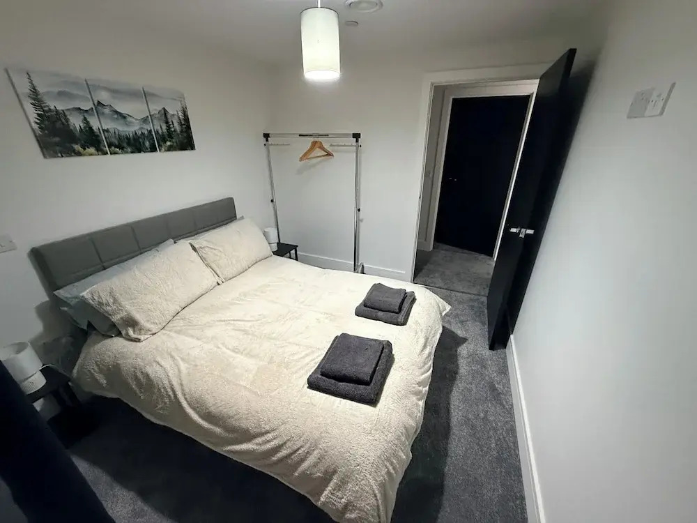 Luxury Home 5 Bedroom 3 Bathroom Games Room Parking