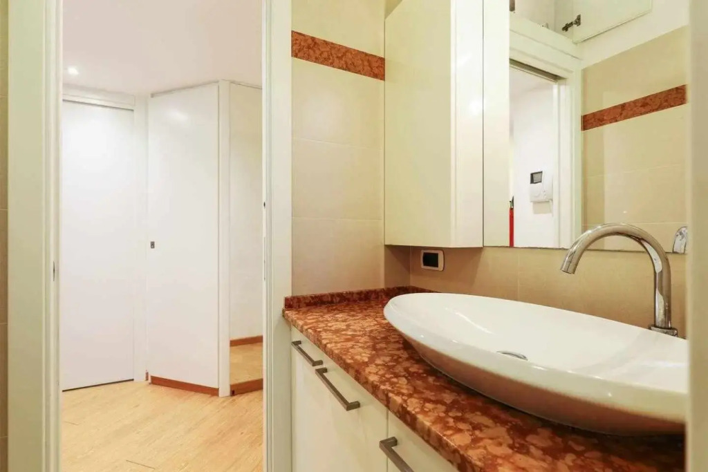SV18C Charming modern flat S Ambrogio
