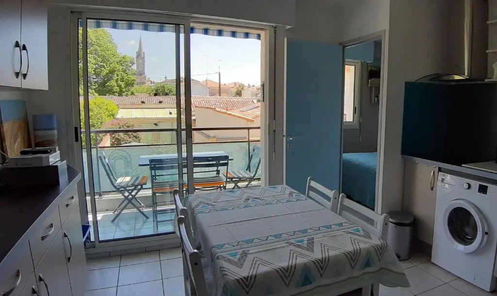 Appartement 2 min à pied de la mer et du centre ville