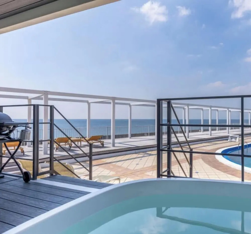 Space Key Point Riviera Zushi Marina