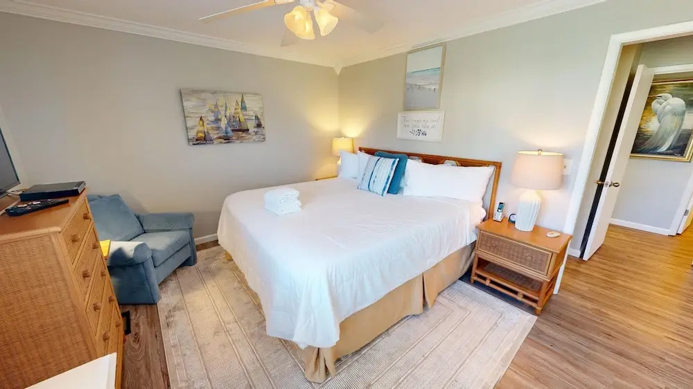 Sandpiper Cove 1096 2 Bedroom Condo by RedAwning