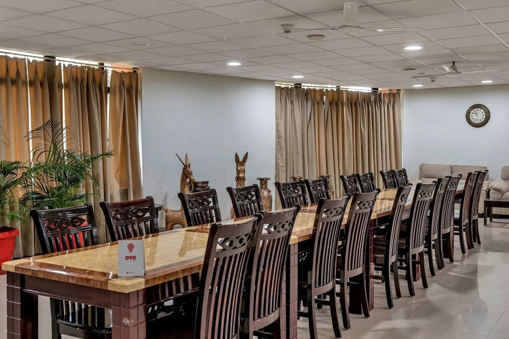 OYO 11614 Hotel VVIP Stays