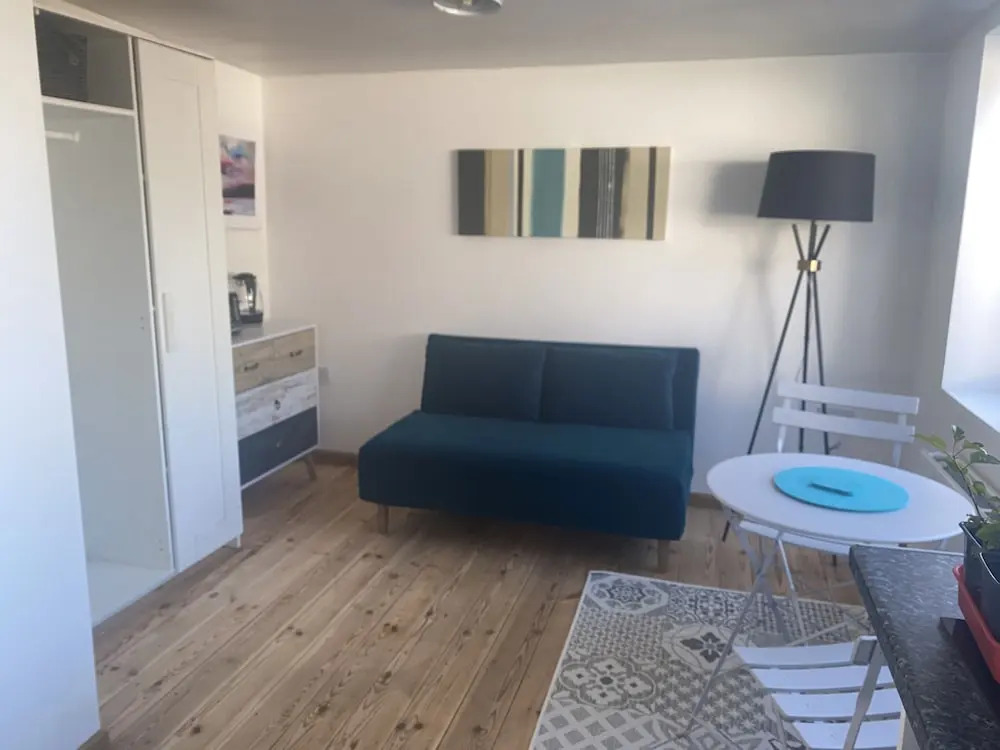 Beautiful 1-bed Studio in Porthcawl Near Beach
