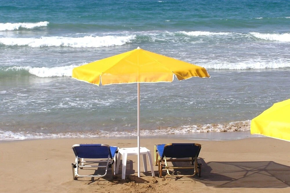 Theodosia apt Swim sunbathe beachfront