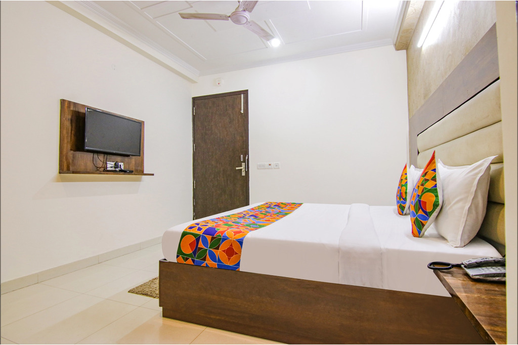 FabHotel Airport Avalon - Nr IGI Airport New Delhi