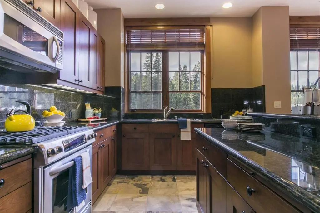 Stunning Top Floor Village at Northstar Residence! - Big Horn 502