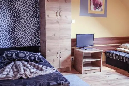 Aparthotel "DZIEWIĘTNASTKA"