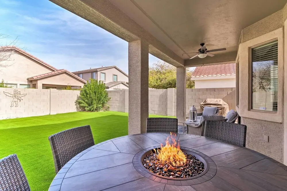Group Fun in Glendale! Getaway w/ Private Pool