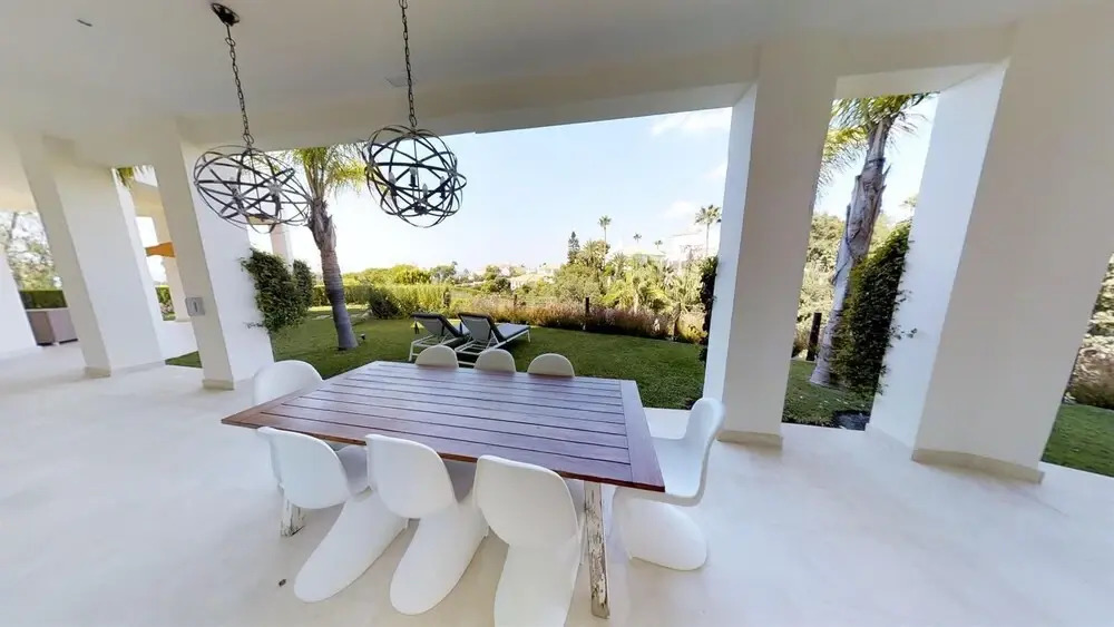 Exquisite Villa Near Beach - Heated Pool