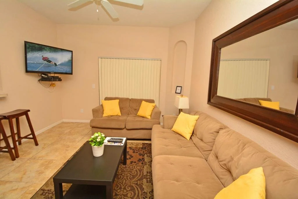R345LMS The Mirage 4 Br villa by RedAwning