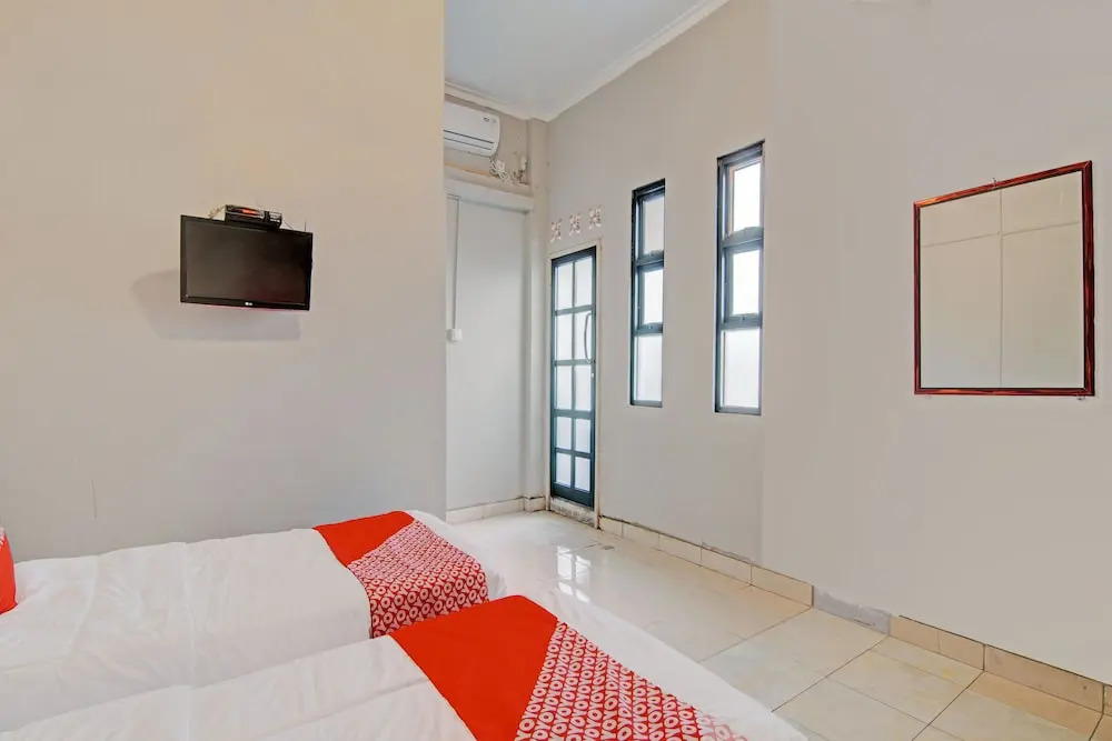 Hotel O Kalista Guest House Syariah