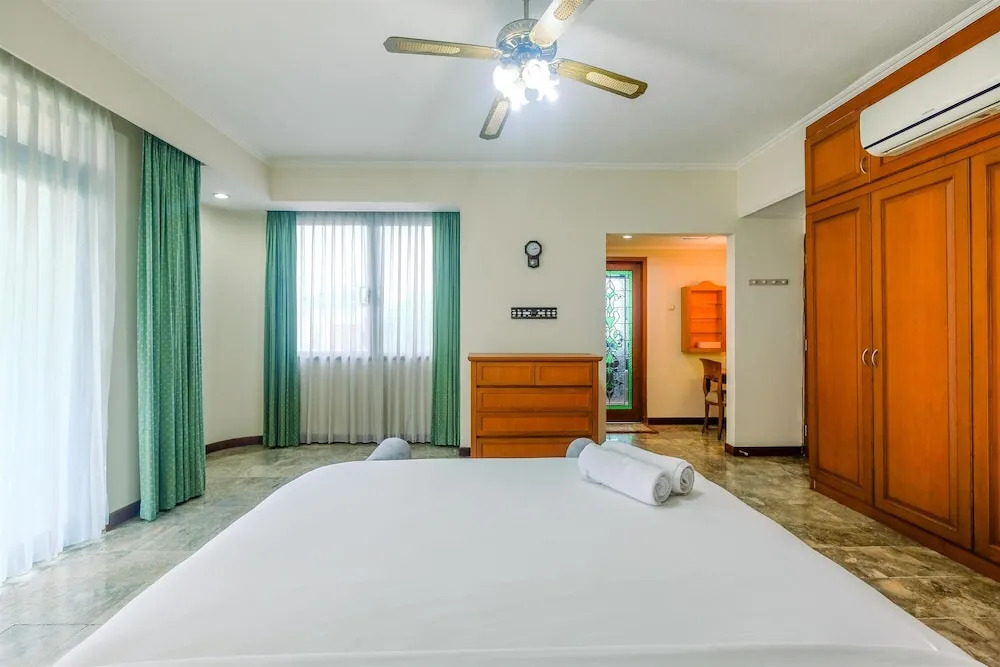Elegant and Homey 2BR with Working Room Prapanca Apartment