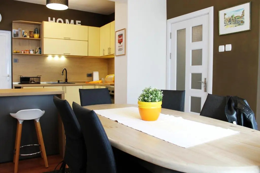 Sunny Day Apartment