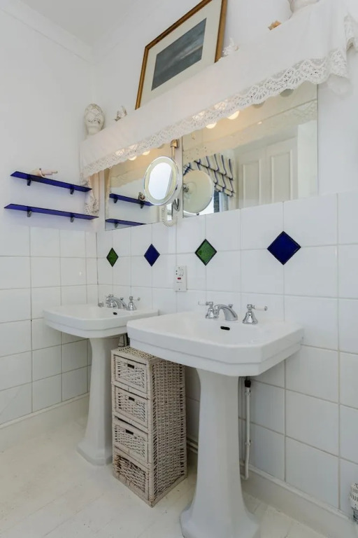 Veeve - Traditional Chiswick