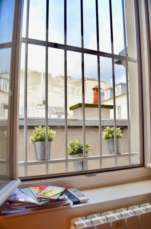 Studio in the Heart of the Marais !