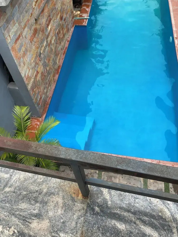 Romeo Court