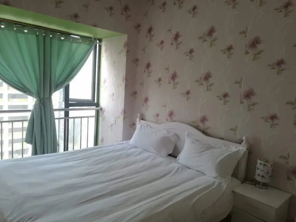 Wuhan Loving Home Apartment