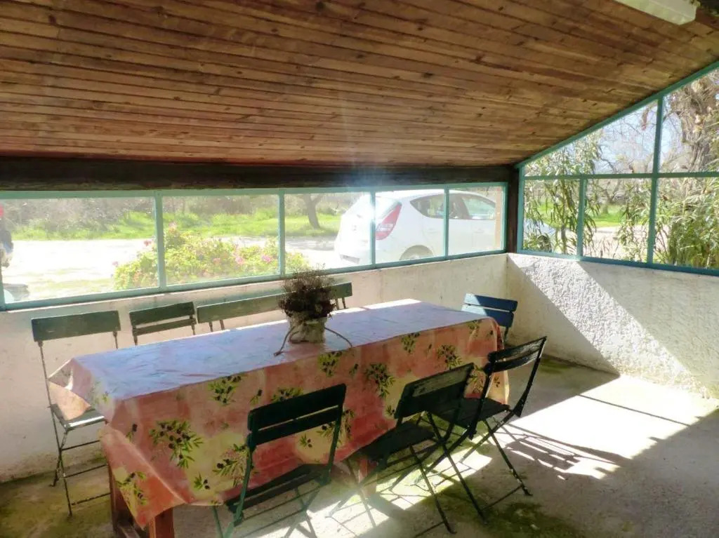 Charmante maison en Camargue avec piscine partagée