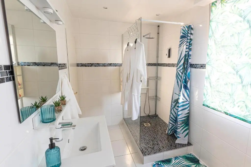 Dynasty Home Spa