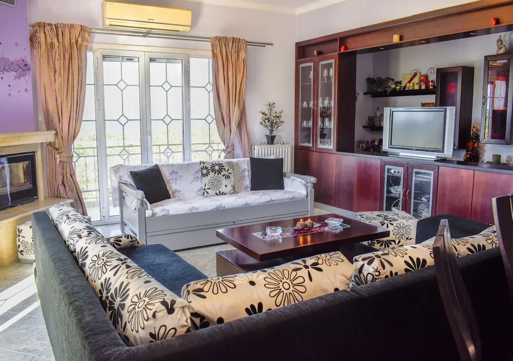 Anemos Holidays House
