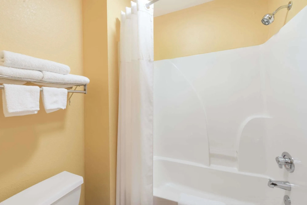 Days Inn by Wyndham Sulphur LA