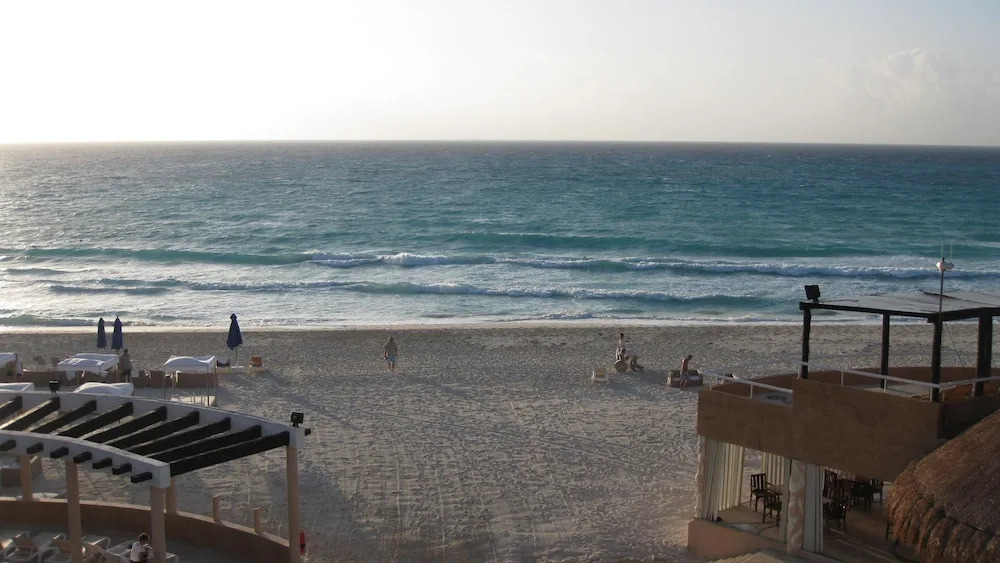 Luxury Beachfront Condo in Royal Sunset Fishermens Resort spa