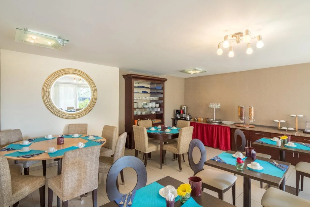 Adonis Grand Geneve Residence Excellior