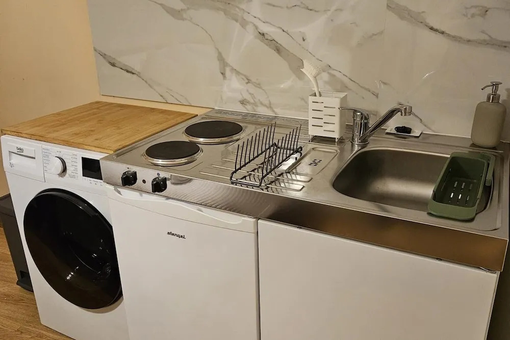 Cockfosters - Apartment - Sleeps 3 - Near Underground