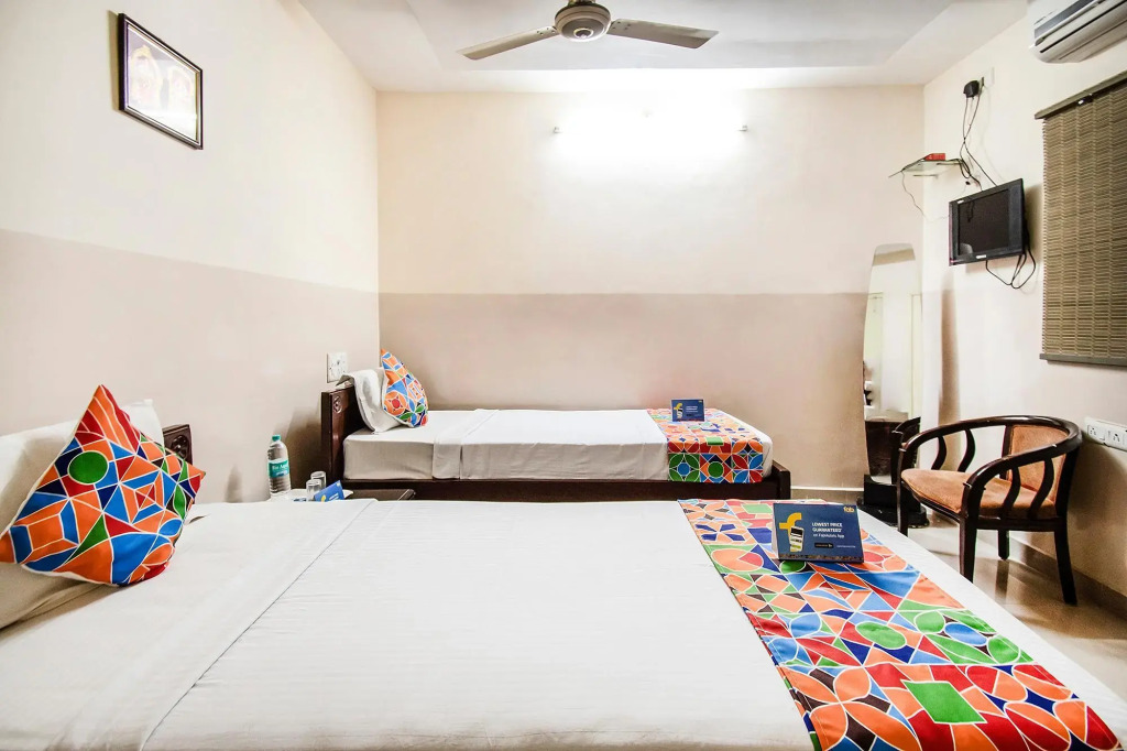FabHotel Aditya Yatri Nivas - Nr Tirupati Railway Station