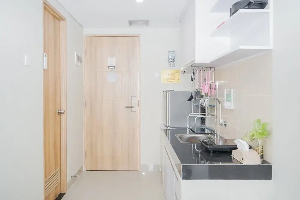 Homey and Minimalist Studio Padina Apartment