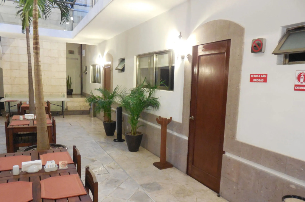 Casa Continental Hotel Boutique & Suites