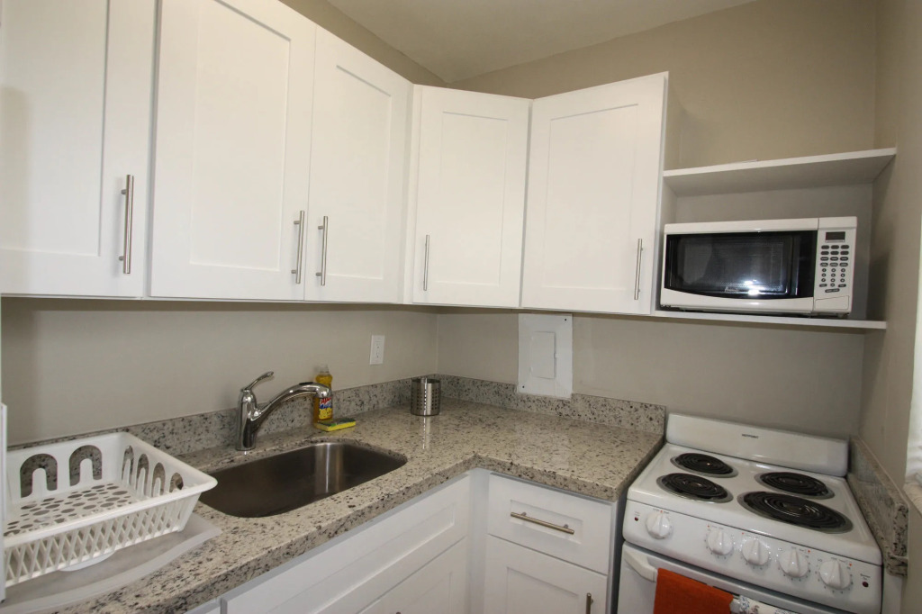 Sunny Isles Apartments by MiaRentals