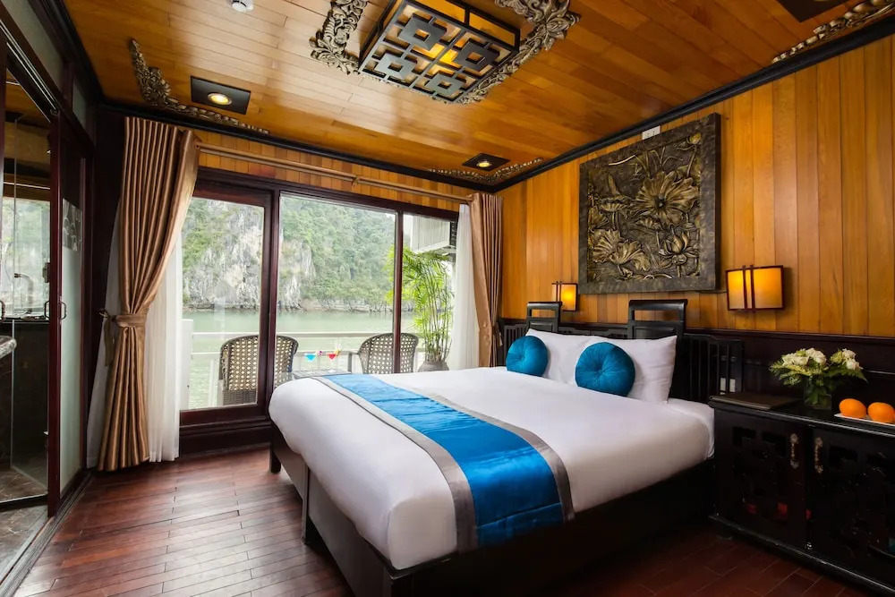 Verdure Lotus Grandeur Cruise on Ha Long Bay
