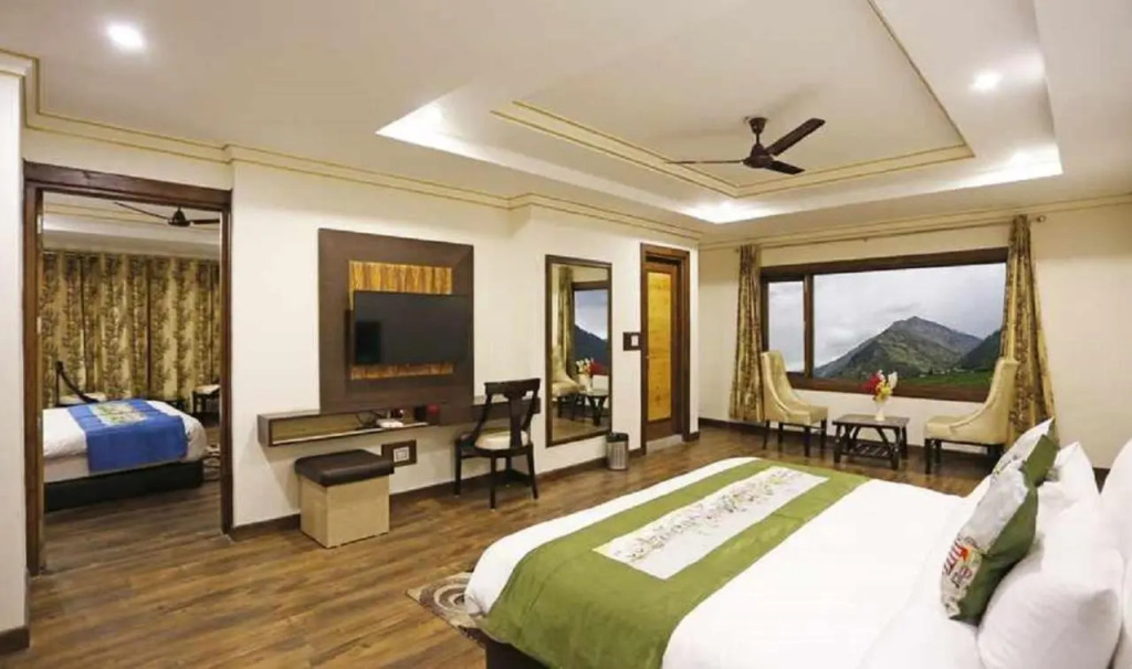 Snow Bloom Resort