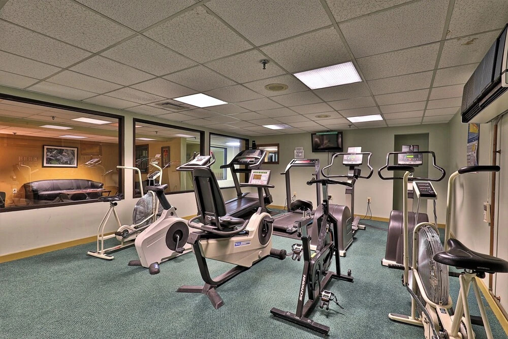 "roomy" Mountain Green 3BR Condo w/ Amenities 3b14