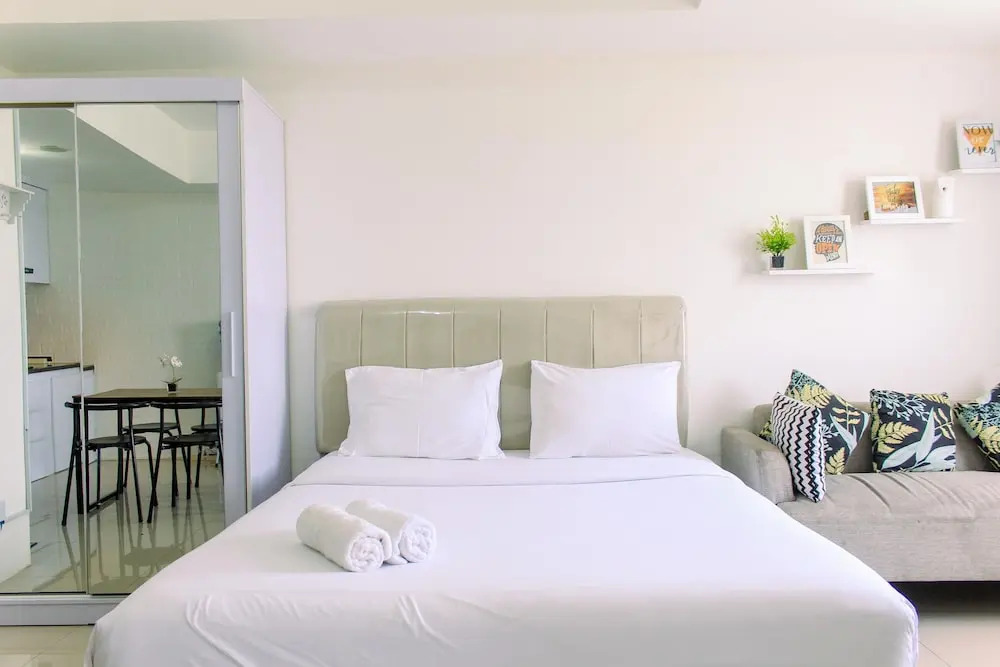 Big Studio Room And Comfy Baileys Apartment